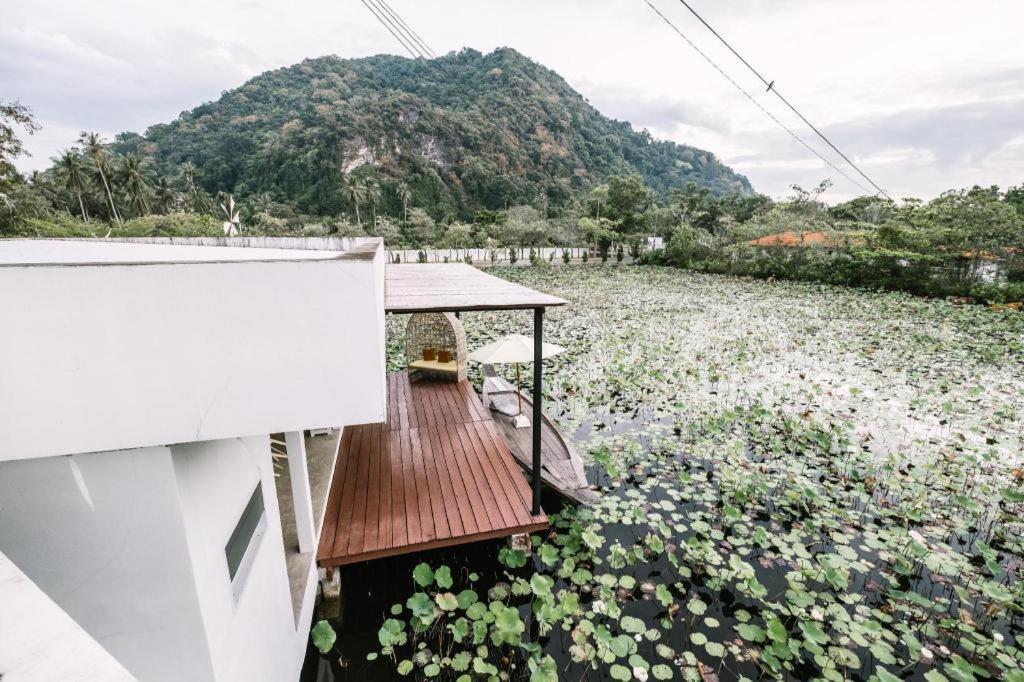 Anavilla Tangke Resort Khanom Exterior photo