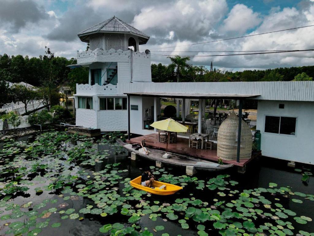 Anavilla Tangke Resort Khanom Exterior photo